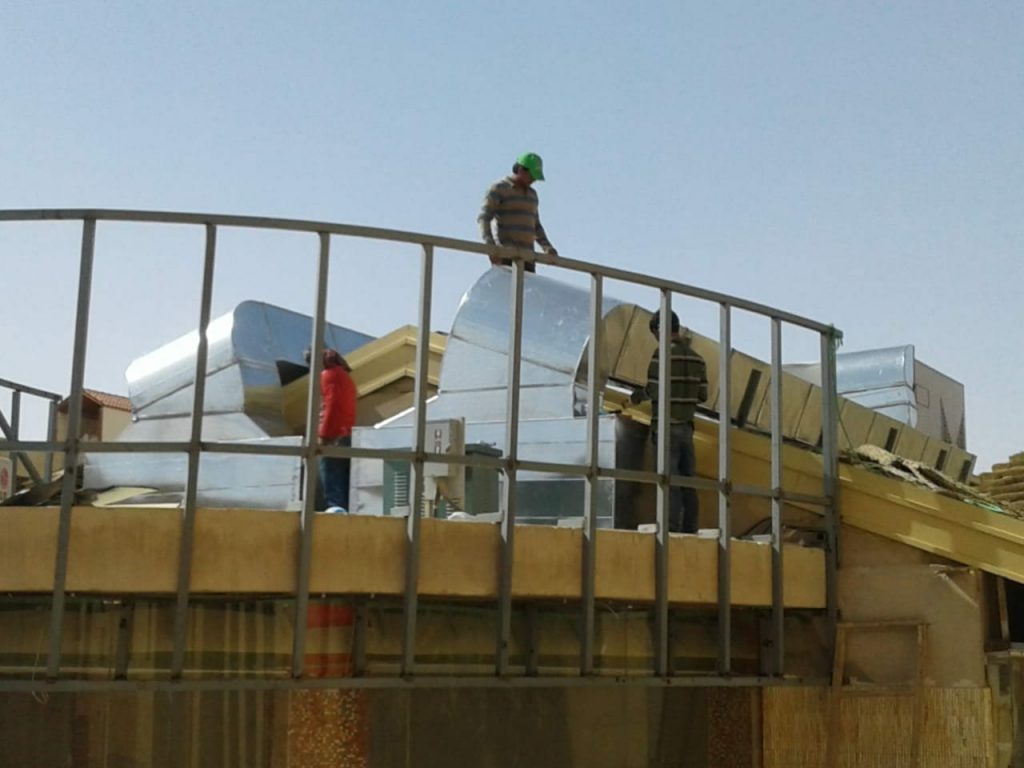 تنفيذ الأعمال الكهروميكانيكية وأنظمة التكييف المركزي